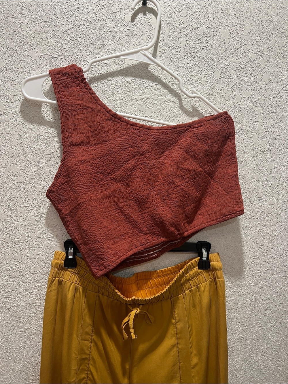 Women’s One-Shoulder Crop Top in Rust